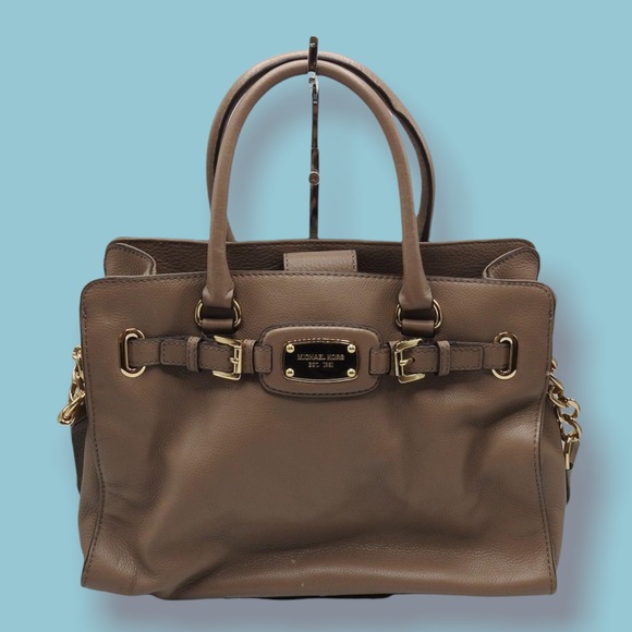 Michael Kors Handbags - Authentic Michael Kors Beige Hamilton Purse